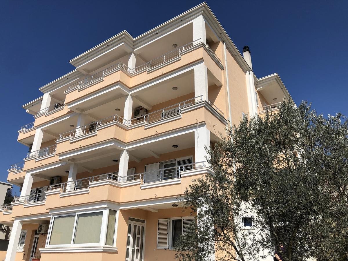 Queen Kodre Apartments Ulcinj Buitenkant foto